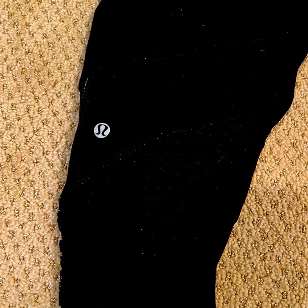 Lululemon Crop - Picture 4 of 6